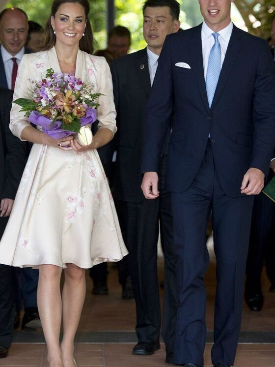 prude Kate Middleton in high heels 17 of 37 pics