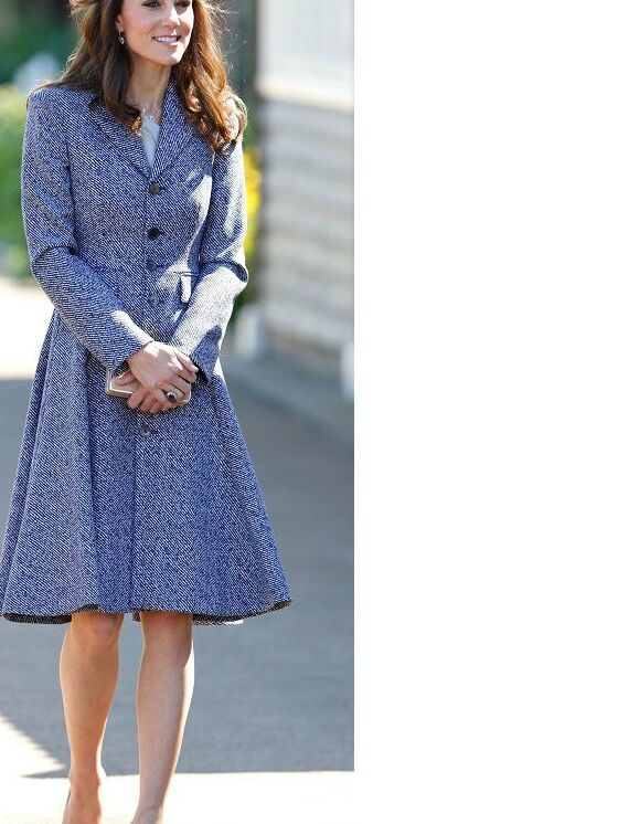 prude Kate Middleton in high heels 2 of 37 pics