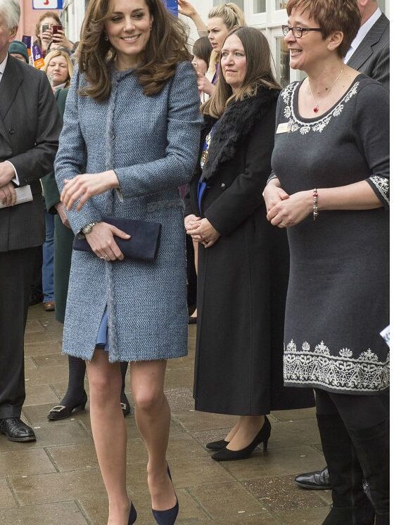 prude Kate Middleton in high heels 5 of 37 pics