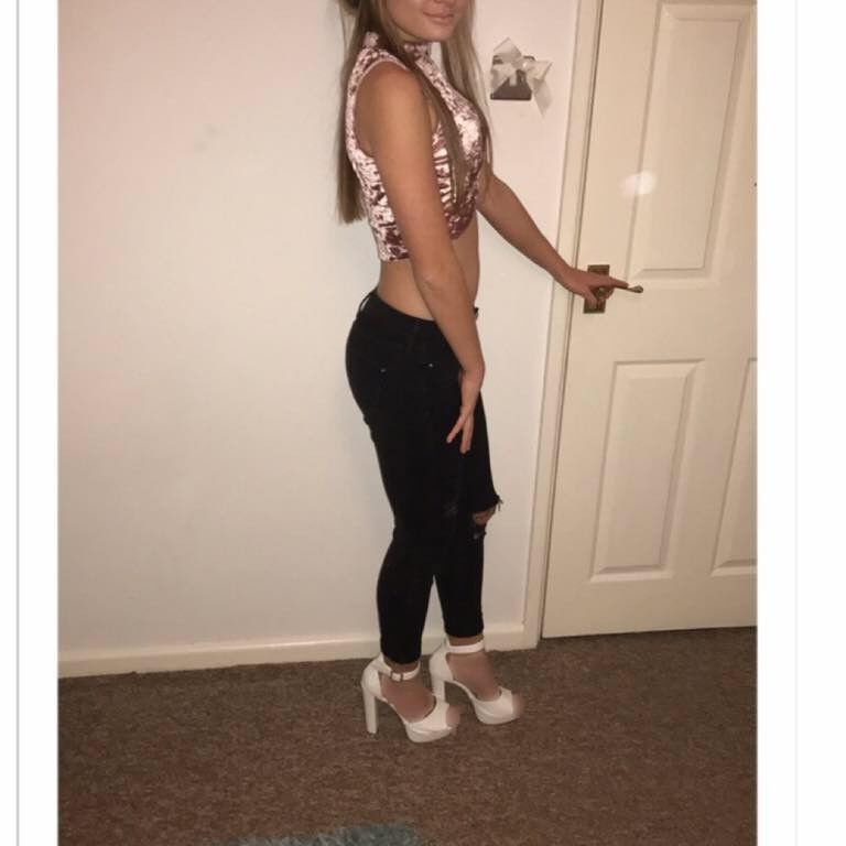 young sluts in heels 15 of 20 pics