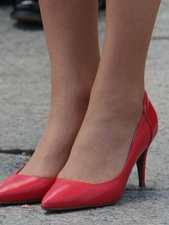 prude Kate Middleton in high heels 23 of 37 pics