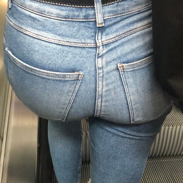 Hit List , Hot Young Dutch TeenAsses in Tight Jeans 14 of 28 pics