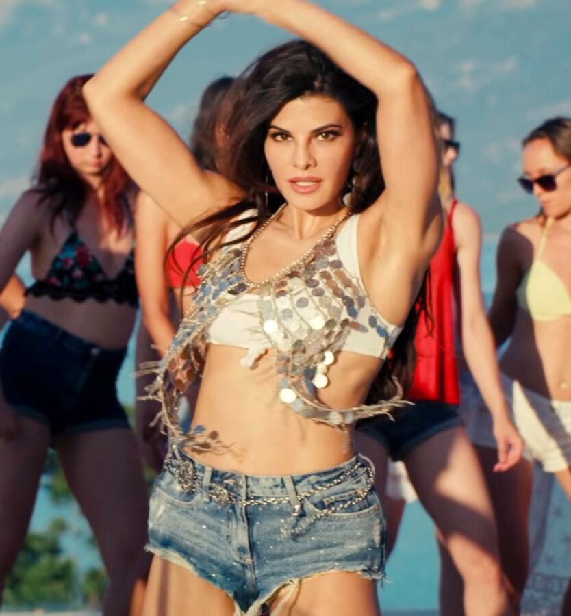 Jacqueline Fernandez - Super Hot Celeb in Item Song from Saaho 13 of 28 pics