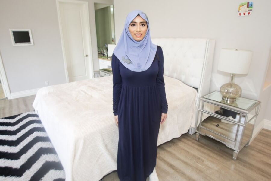 Violet Myers - Childbearing Hijab Hips 2 of 344 pics