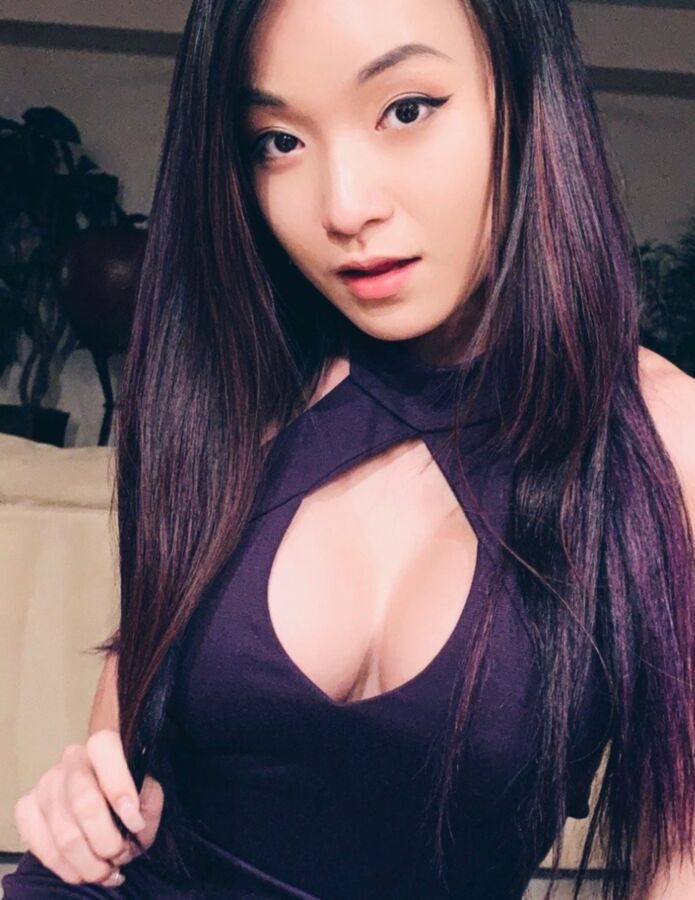 Asian Hottie Alice 7 of 51 pics