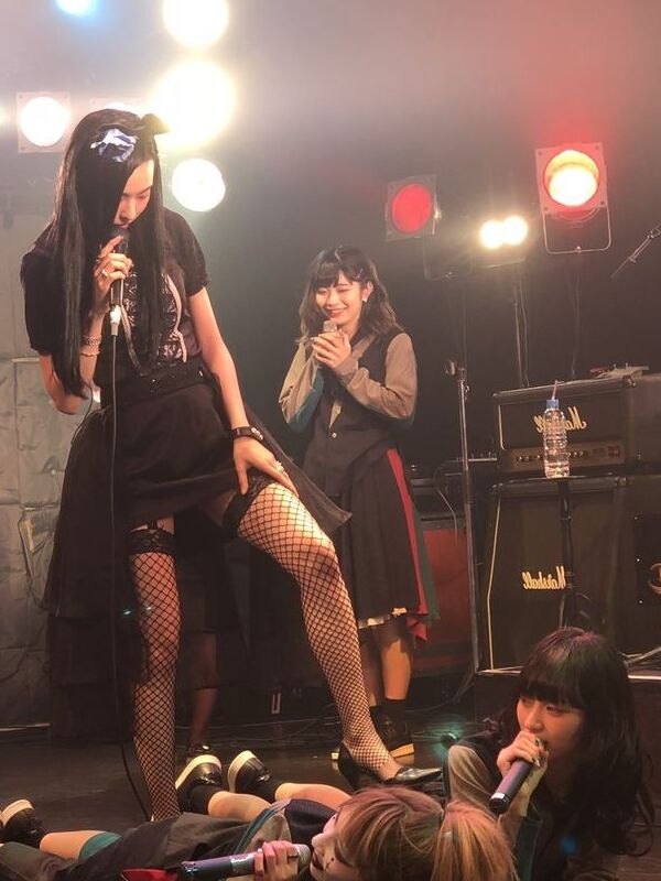 BAND-MAID 23 of 38 pics