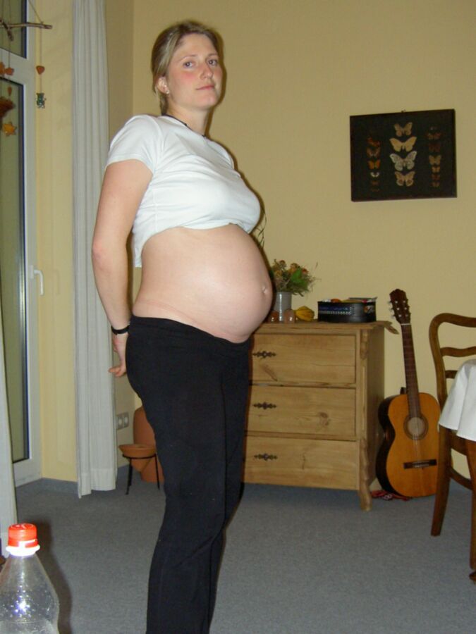 Pregnant amateur wife 13 of 32 pics