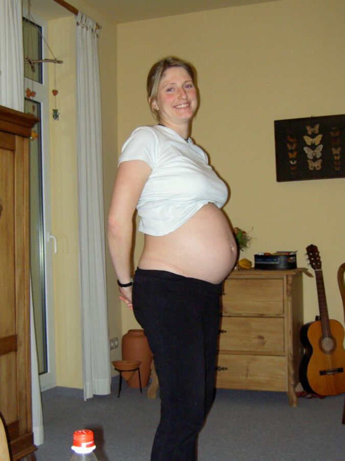 Pregnant amateur wife 11 of 32 pics