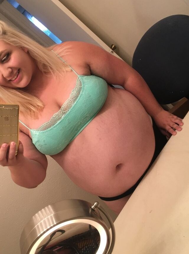 BBW Ellie Bellie 2 of 42 pics