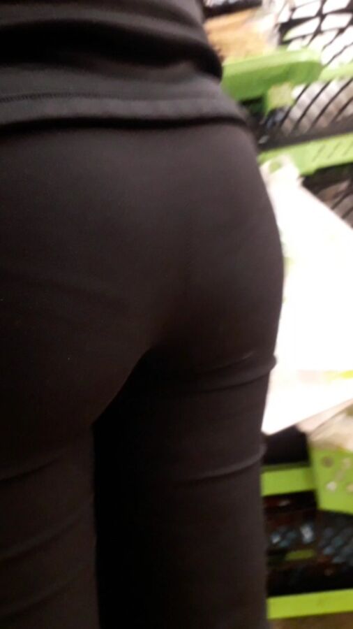 Sexy Round Firm Arse in Tight Black trousers! 2 of 9 pics