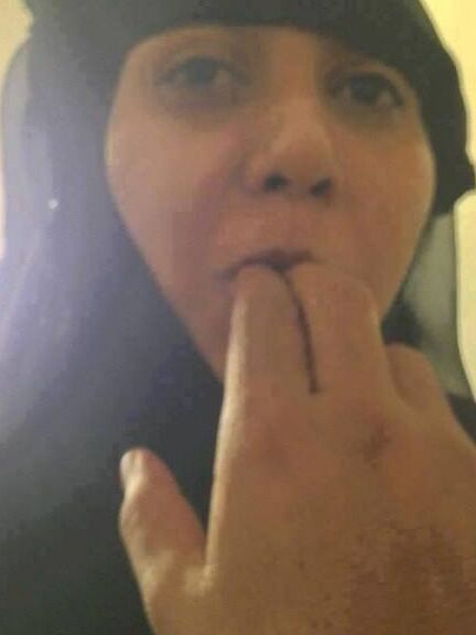 Yemeni Muslim Niqabi Hotwife with her cuckold husband - Amateur 15 of 131 pics