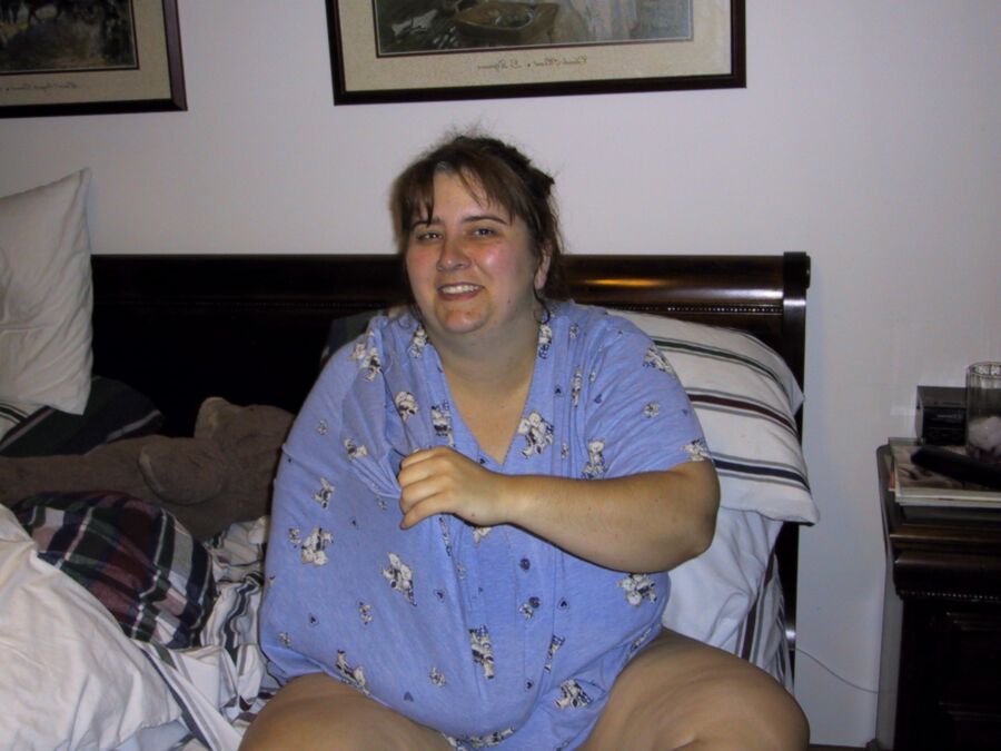 Amateur BBW from a newsgroup from years gone by!!! 22 of 60 pics