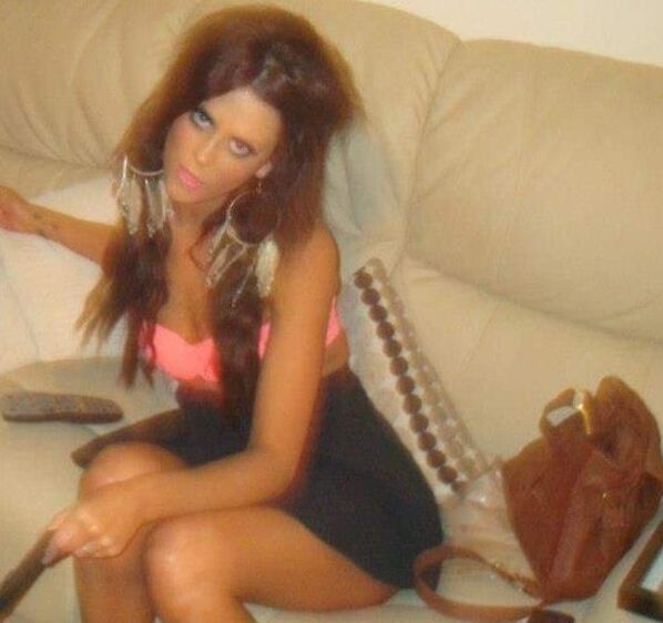 Lean leggy Chav Kayleigh was born to be rag dolled 17 of 22 pics