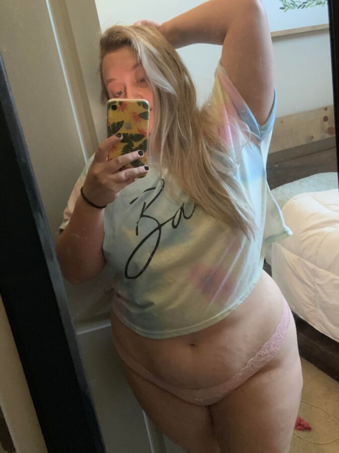 BBW slut with huge ass to fuck  11 of 17 pics