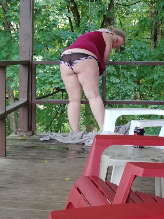 wife exposing herself outside 4 of 7 pics