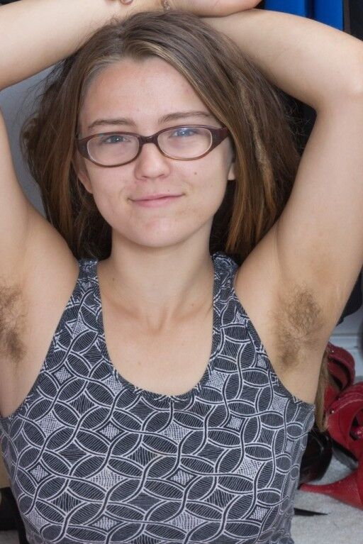 Sexy hairy girls  12 of 29 pics