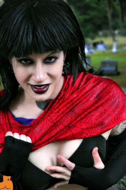 Lydia Deetz Cosplay 17 of 79 pics