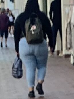 BBW Fat Ass in Jeans 8 of 8 pics