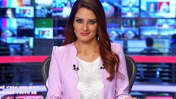 Lebanese news reader Jilnar Jardaly 16 of 20 pics