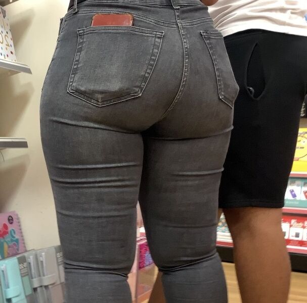UK phat ass teen in jeans  16 of 40 pics