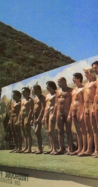 Vintage male nude on stage 4 of 13 pics