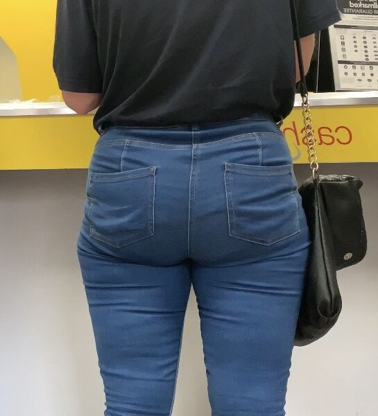 UK milf clenching her ass in jeans  13 of 16 pics