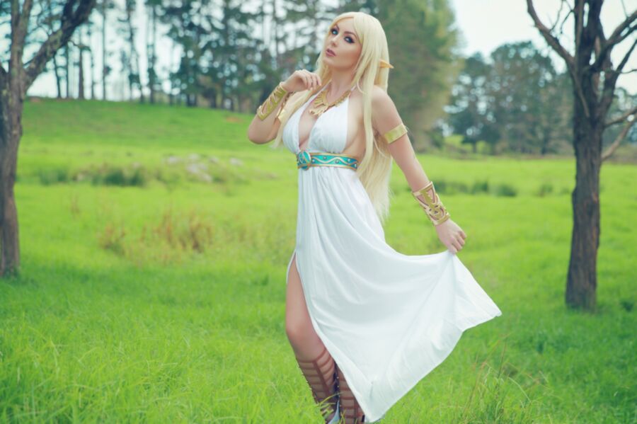 Jessica Nigri - ZELDA 4 of 13 pics