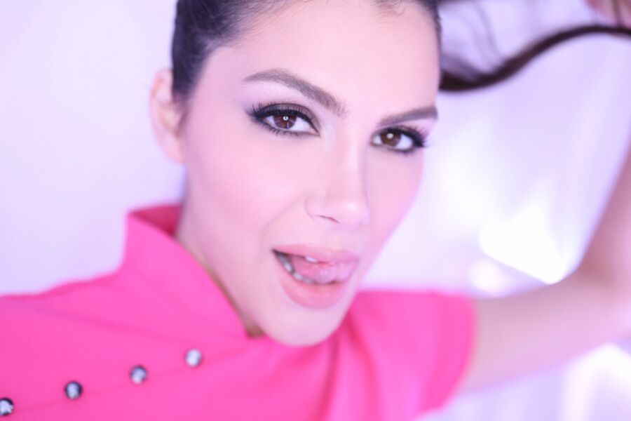 Valentina Nappi | Showing Her Love Of Swallowing Cum 4 of 60 pics