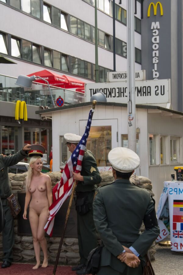 Jennifer R nude in berlin 19 of 57 pics