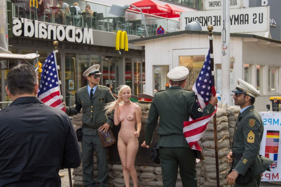 Jennifer R nude in berlin 16 of 57 pics