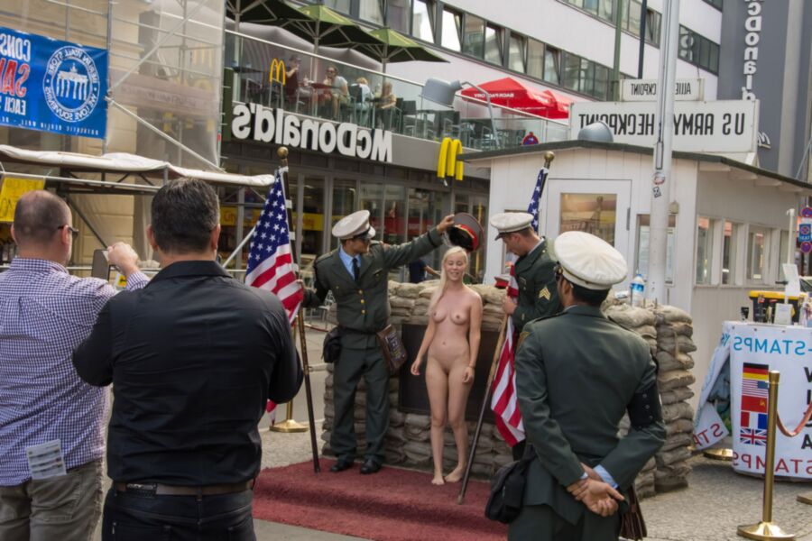 Jennifer R nude in berlin 20 of 57 pics