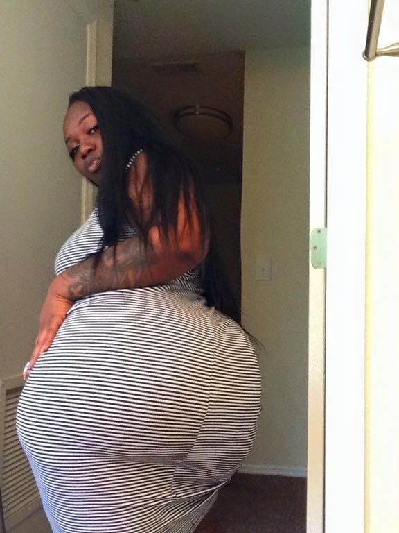 Big Asses for Your Pleasure 10 of 23 pics