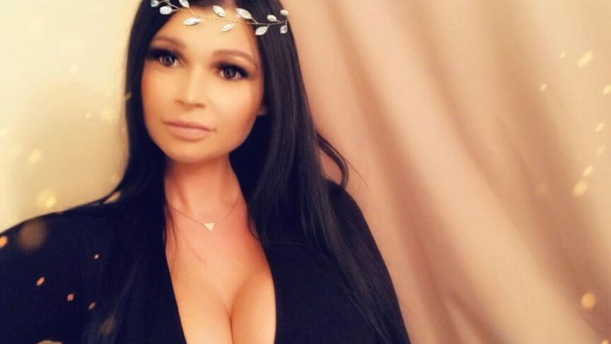 @sasha_alexandra_ Big tits boobs Goddess CLEAVAGE QUEEN 16 of 84 pics