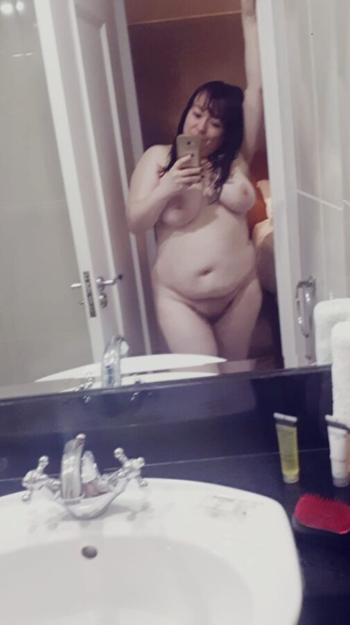 ORLATH or ORLAITH, a big tits selfies pale young Irish woman 24 of 31 pics