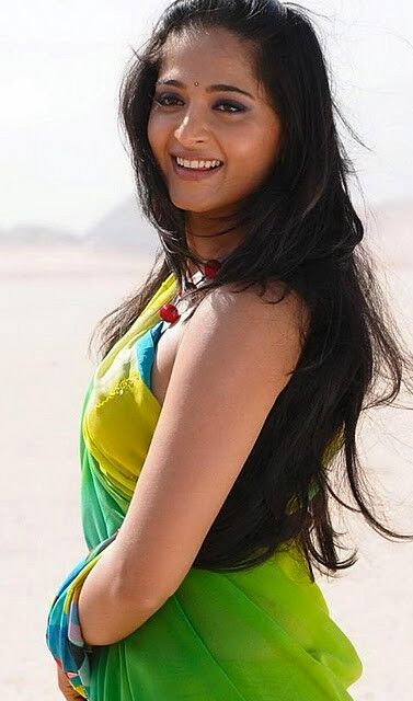 Anushka Shetty- Indian Diva hot in Colourful Sarees, Hot Outfits 8 of 27 pics