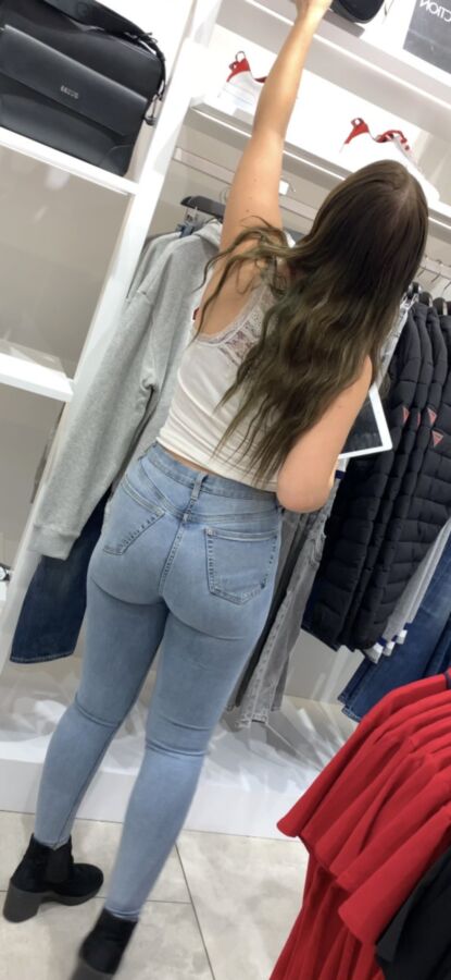 Hot pawg worker in grey jeans  7 of 43 pics
