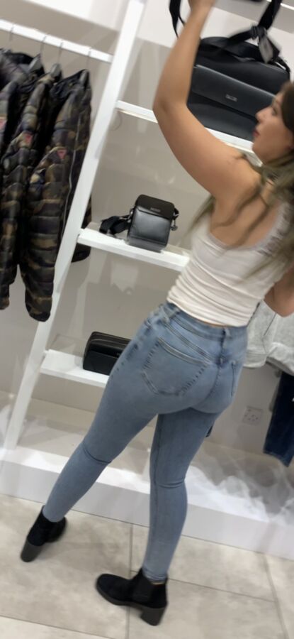 Hot pawg worker in grey jeans  5 of 43 pics