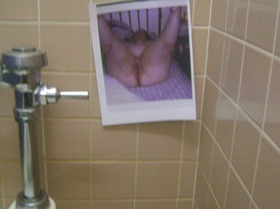 BBW Wife Pics Posted in Public Places 1 of 5 pics