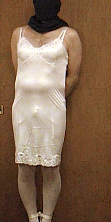 Noosed in a White Dress 24 of 60 pics