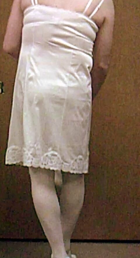Noosed in a White Dress 15 of 60 pics