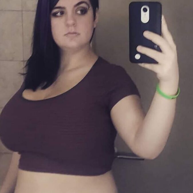 Young College Student BBW Goth WIth An AMAZING Body! 17 of 32 pics