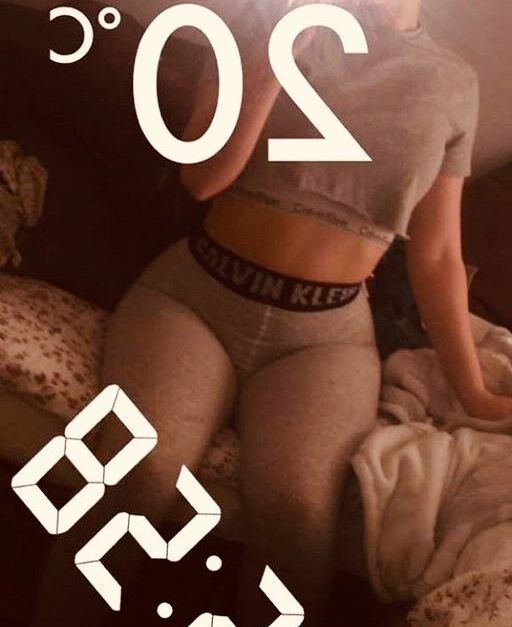 Hot bubble butt uk chav  4 of 46 pics