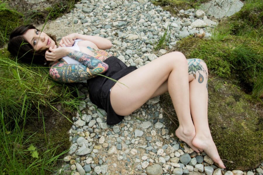 Suicide Girls - Lunablue - Oasis 7 of 48 pics