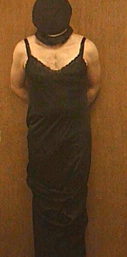 Hanged in a Black Dress 22 of 39 pics