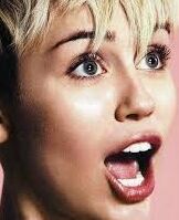 Miley Cyrus has SLUTTY FACES! 3 of 18 pics