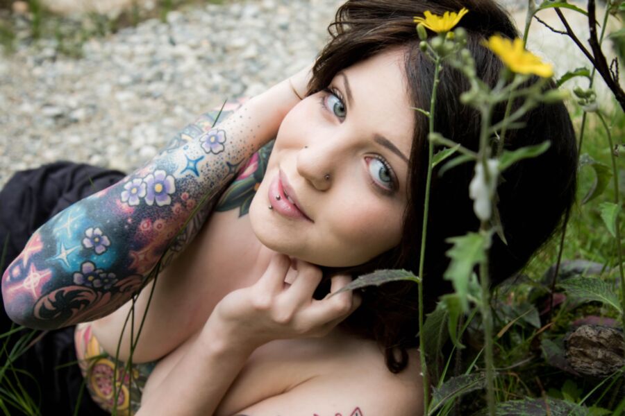 Suicide Girls - Lunablue - Oasis 12 of 48 pics