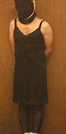 Hanged in a Black Dress 23 of 39 pics