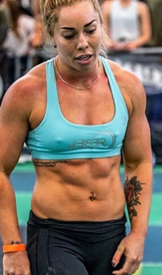 CROSSFIT athlete EMMA LAUREN 2 of 17 pics