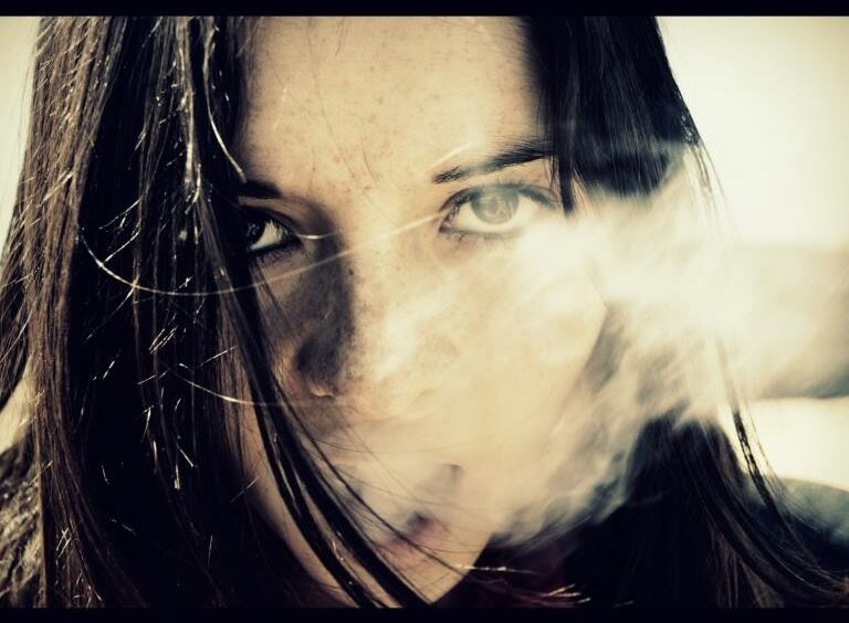 Argentinian Smoker: Dolores Villal�n Claros 3 of 13 pics