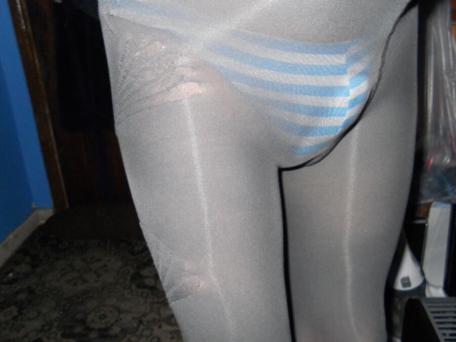 panties under tights 8 of 9 pics